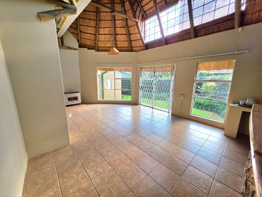 5 Bedroom Property for Sale in Panorama Free State